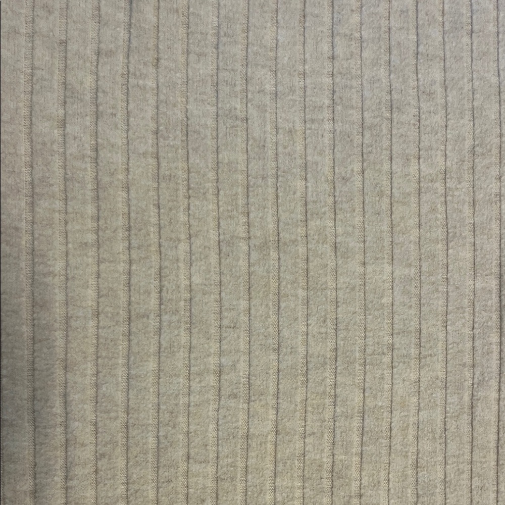 3/$25šUniversal Thread Cream Ribbed Pencil Skirt - Picture 3 of 3